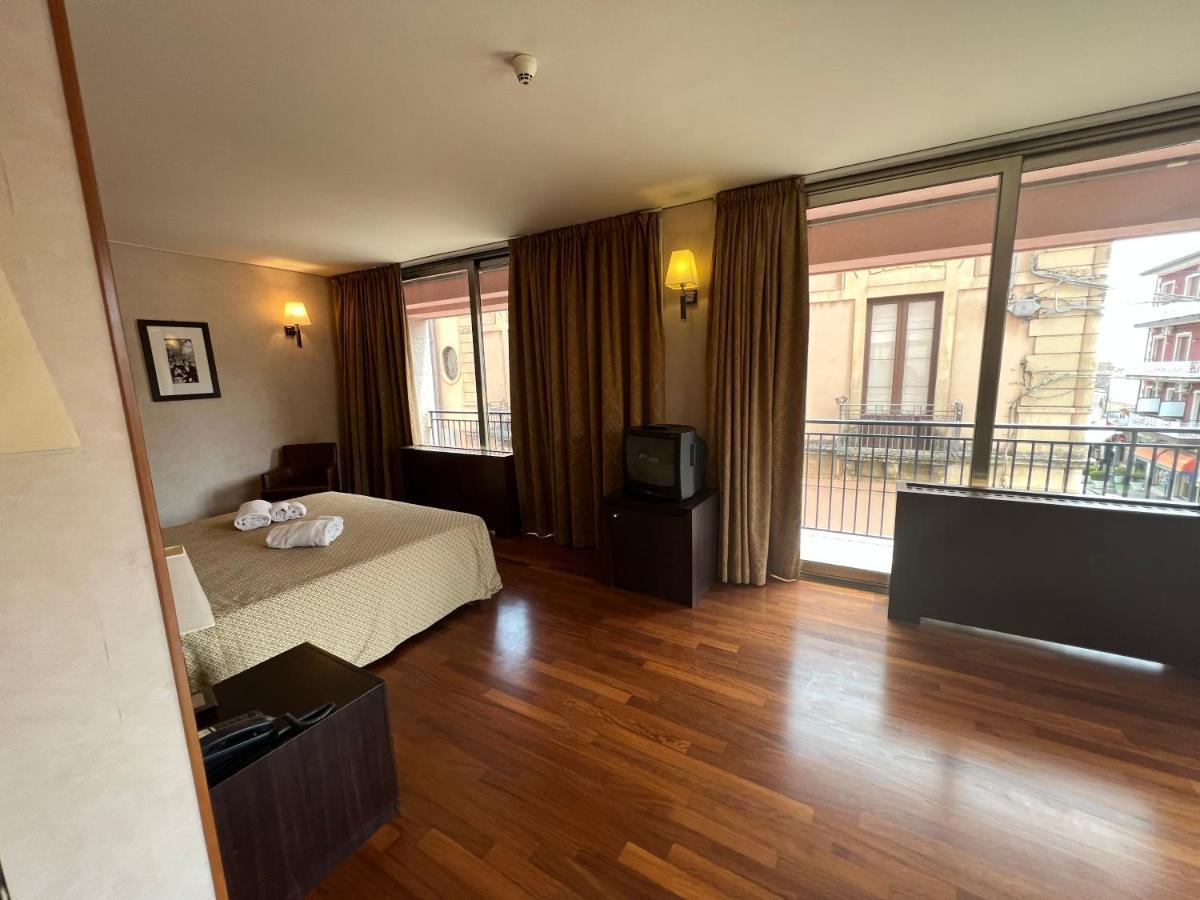 Hotel La Fenice Belpasso Kültér fotó